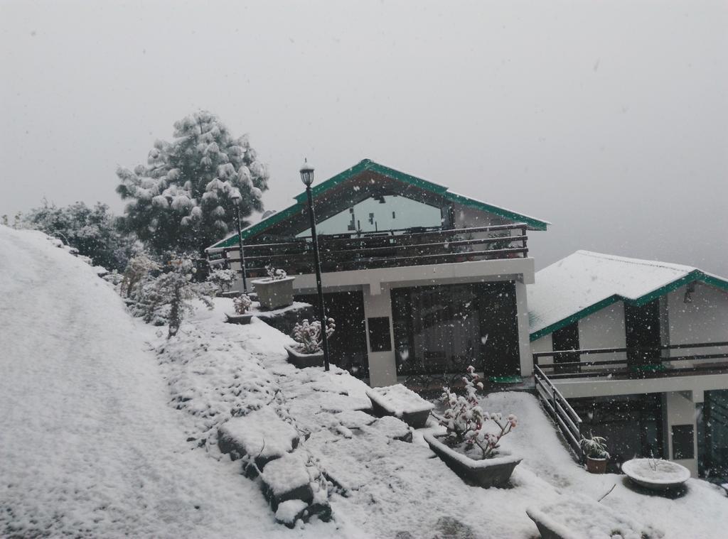 Woodsmoke Retreat Hotell Shimla Eksteriør bilde