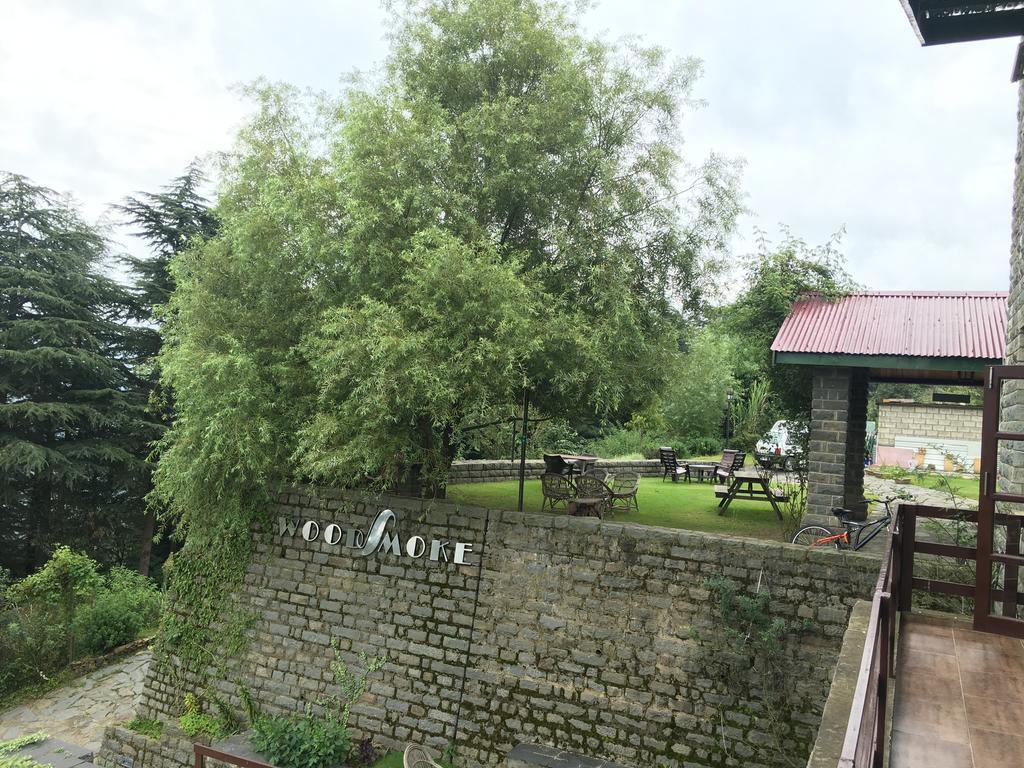 Woodsmoke Retreat Hotell Shimla Eksteriør bilde
